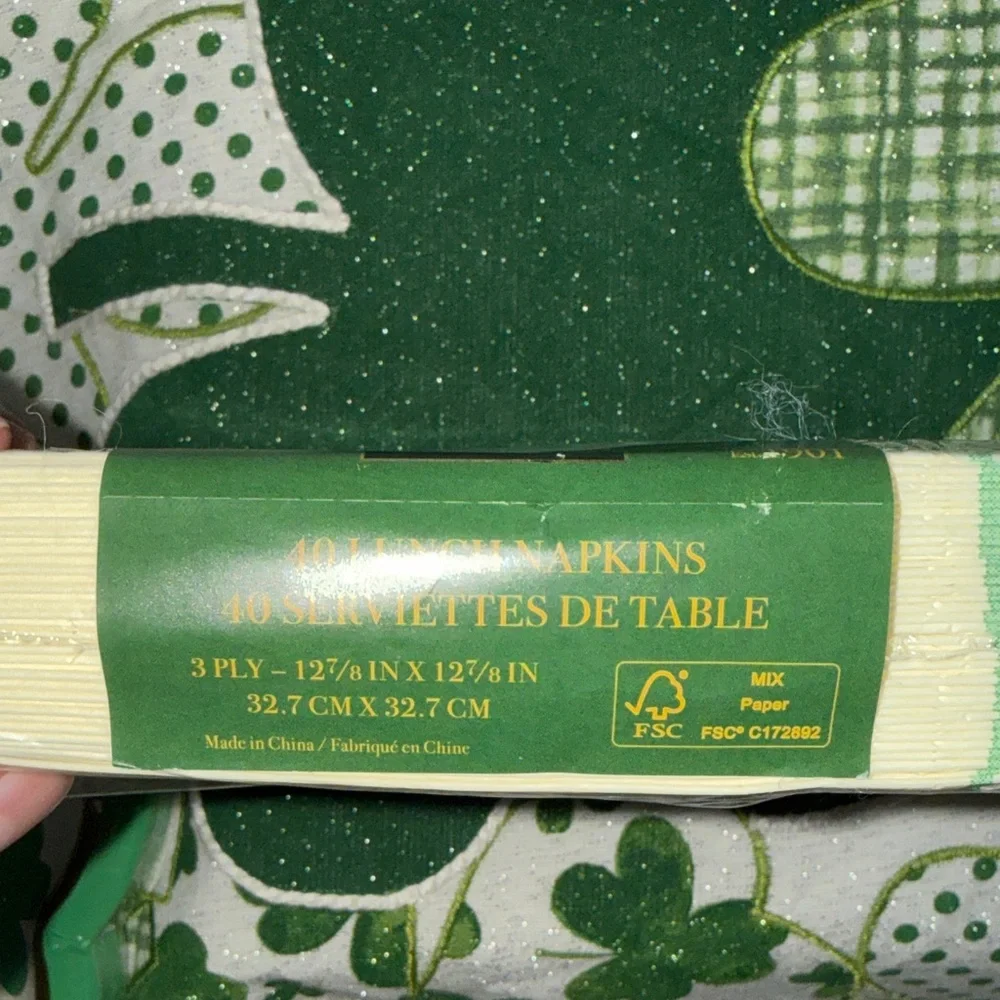 St Patrick’s Day 2 Sets of 16 Plates & 40 Napkins Party